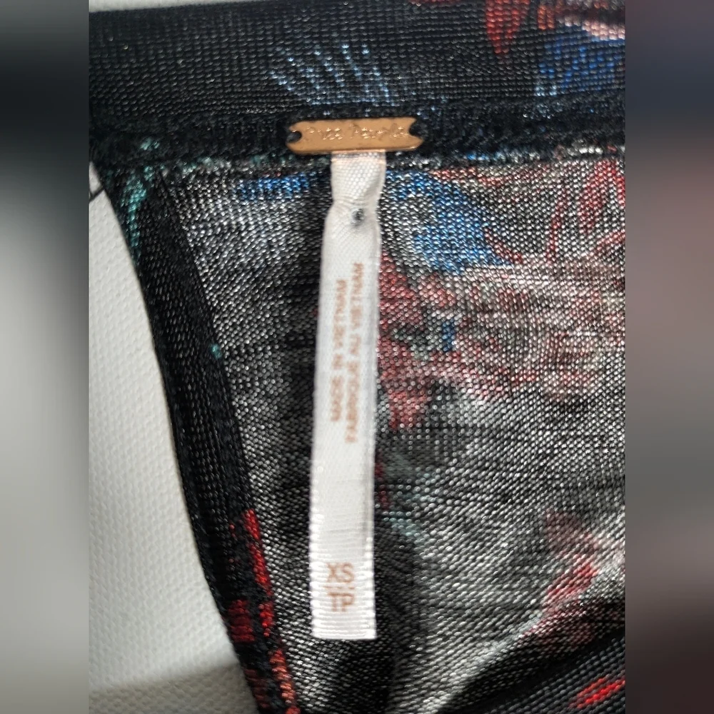 Free People EUC Womens Size Xs 3/4 Sleeve Floral Black Red Blouse Shirt Top Boho - Picture 14 of 14